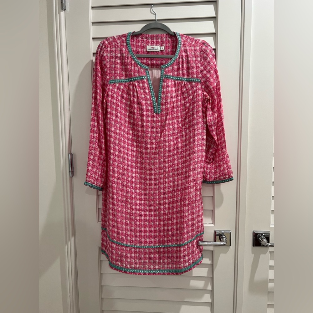 Vineyard Vines Silk Shift Size 8 pink / teal
